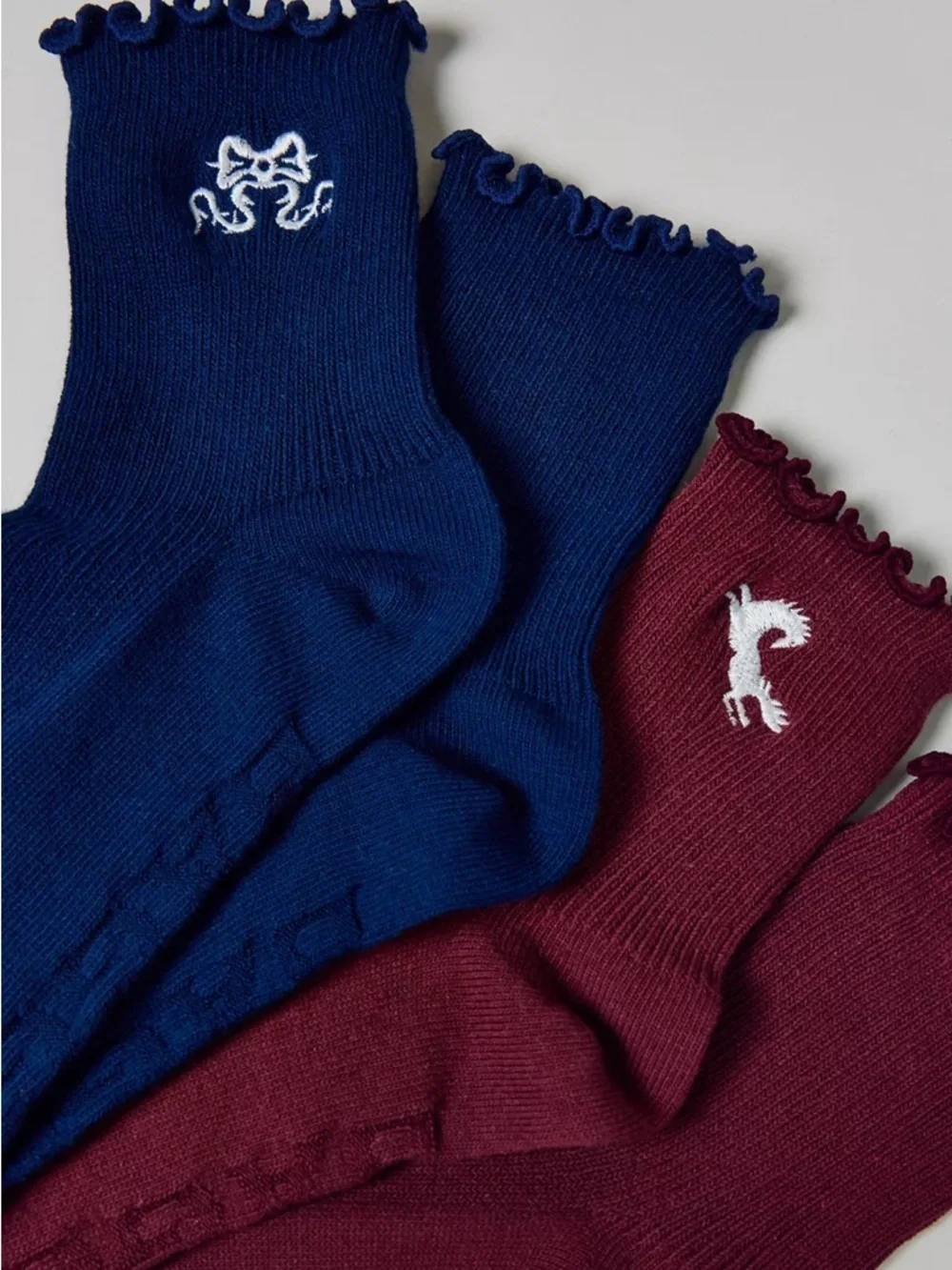 NWT BAGGU Embroidered Lettuce Edge Sock 2-Pack